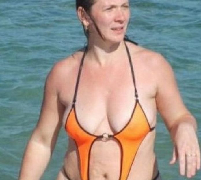 16_kupalnikov_ot_kotoryx_stanovitsya_otvratitelno_kak_takoe_voobshhe_mozhno_kupit__lolzona_com